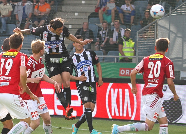 Sturm Graz - Ried
Oesterreichische Fussball Bundesliga, 34. Runde, SK Sturm Graz - SV Ried, Stadion Liebenau Graz, 19.05.2013. 

Foto zeigt Emanuel Schreiner (Ried), Nikola Vujadinovic (Sturm) und Anel Hadzic (Ried)
Schlüsselwörter: tor kopfball