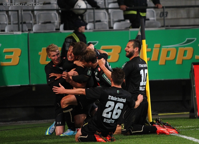 Wacker Innsbruck - Sturm Graz
Oesterreichische Fussball Bundesliga, 35. Runde, FC Wacker Innsbruck - SK Sturm Graz, Tivoli Neu Innsbruck, 22.05.2013. 

Foto zeigt Christopher Wernitznig (Innsbruck), Daniel Schuetz (Innsbruck) und Roman Wallner (Innsbruck)
Schlüsselwörter: torjubel