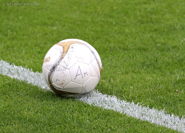 Sturm Amateure - KSV Amateure
Regionalliga Mitte, 28. Runde,  Sturm Graz Amateure - KSV Amateure, Trainingszentrum Messendorf, 24.05.2013. 

Foto zeigt ein Feature mit dem Ball
