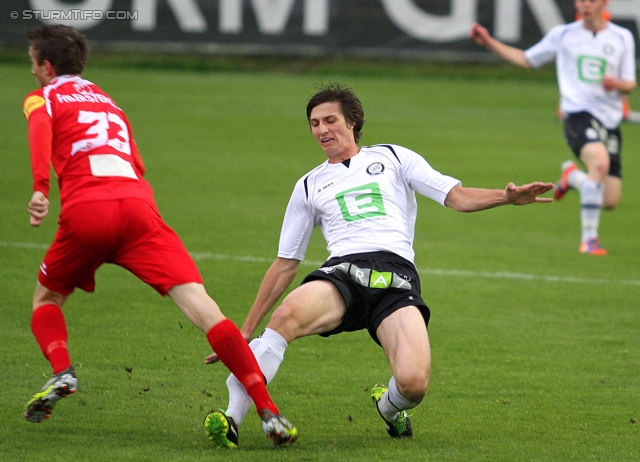 Sturm Amateure - KSV Amateure
Regionalliga Mitte, 28. Runde,  Sturm Graz Amateure - KSV Amateure, Trainingszentrum Messendorf, 24.05.2013. 

Foto zeigt Lorenz Reisinger (KSV Amateure) und Pascal Zisser (Sturm Amateure)
Schlüsselwörter: zweikampf