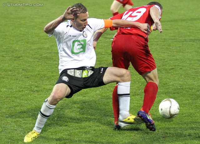 Sturm Amateure - KSV Amateure
Regionalliga Mitte, 28. Runde,  Sturm Graz Amateure - KSV Amateure, Trainingszentrum Messendorf, 24.05.2013. 

Foto zeigt Daniel Schmoelzer (Sturm Amateure) und Ivica Lucic (KSV Amateure)
