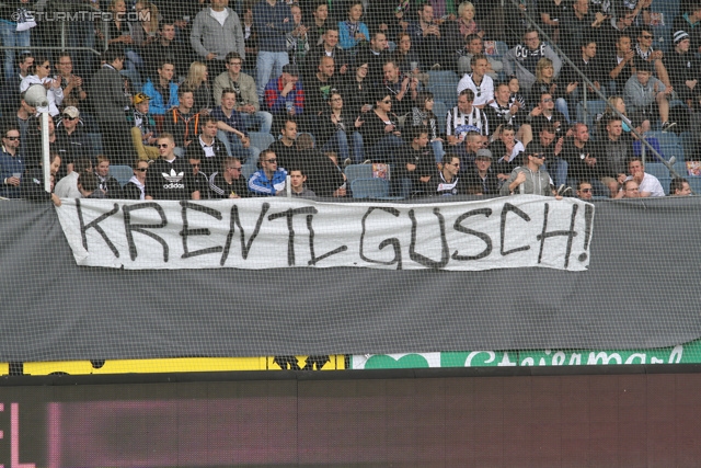 Sturm Graz - Wr. Neustadt
Oesterreichische Fussball Bundesliga, 36. Runde, SK Sturm Graz - SC Wiener Neustadt, Stadion Liebenau Graz, 26.05.2013. 

Foto zeigt Fans von Sturm mit einem Spruchband
Schlüsselwörter: protest