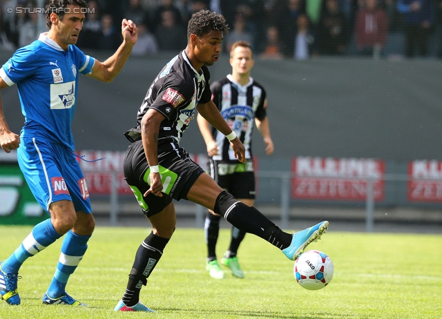 Sturm Graz - Wr. Neustadt
Oesterreichische Fussball Bundesliga, 36. Runde, SK Sturm Graz - SC Wiener Neustadt, Stadion Liebenau Graz, 26.05.2013. 

Foto zeigt Rubin Rafael Okotie (Sturm)
