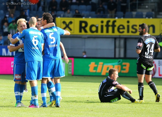 Sturm Graz - Wr. Neustadt
Oesterreichische Fussball Bundesliga, 36. Runde, SK Sturm Graz - SC Wiener Neustadt, Stadion Liebenau Graz, 26.05.2013. 

Foto zeigt Denis Mimm (Wr. Neustadt), Peter Hlinka (Wr. Neustadt), Christoph Kroepfl (Sturm) und Serkan Ciftci (Sturm)
