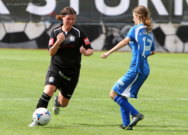 Sturm Damen - Suedbuergenland 1b
2. Frauenliga Ost/Sued, 22. Runde,  SK Sturm Graz Damen/Stattegg - FC Suedburgenland 1b, Trainingszentrum Messendorf, 01.06.2013. 

Foto zeigt Alexandra Veronik (Sturm Damen)
