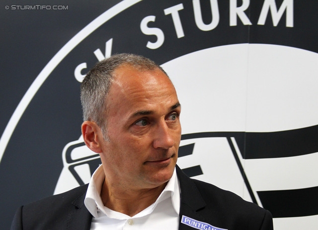 Pressekonferenz Sturm
Oesterreichische Fussball Bundesliga, SK Sturm Graz Pressekonferenz, Trainingszentrum Messendorf, 06.06.2013.

Foto zeigt Darko Milanic (Cheftrainer Sturm)
