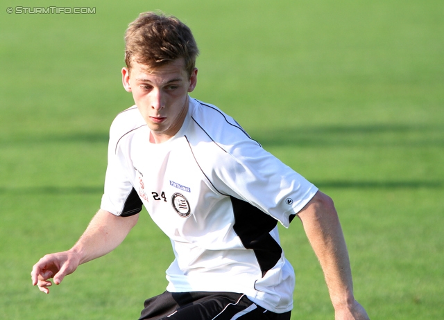 Trainingsauftakt Sturm
Oesterreichische Fussball Bundesliga, SK Sturm Graz Trainingsauftakt, Trainingszentrum Messendorf, 17.06.2013.

Foto zeigt Marc Andre Schmerboeck (Sturm)
