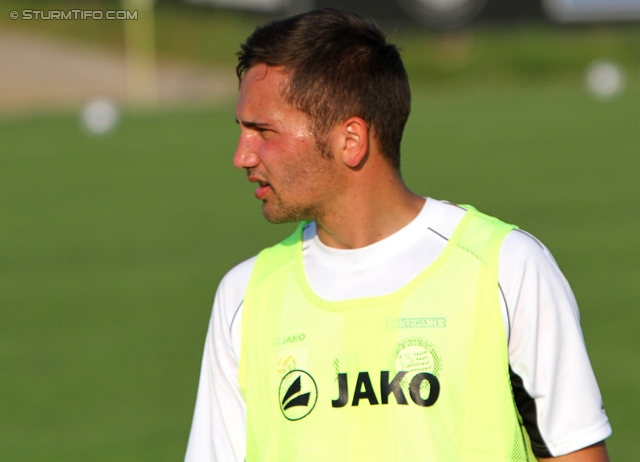 Trainingsauftakt Sturm
Oesterreichische Fussball Bundesliga, SK Sturm Graz Trainingsauftakt, Trainingszentrum Messendorf, 17.06.2013.

Foto zeigt Anel Hadzic (Sturm)
