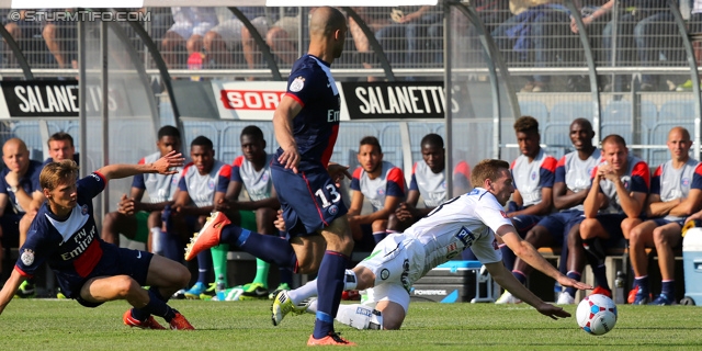 Sturm Graz - Paris SG
Testspiel,  SK Sturm Graz - Paris Saint Germain, Stadion Liebenau Graz, 09.07.2013. 

Foto zeigt Alex (Paris SG) und Robert Beric (Sturm)
