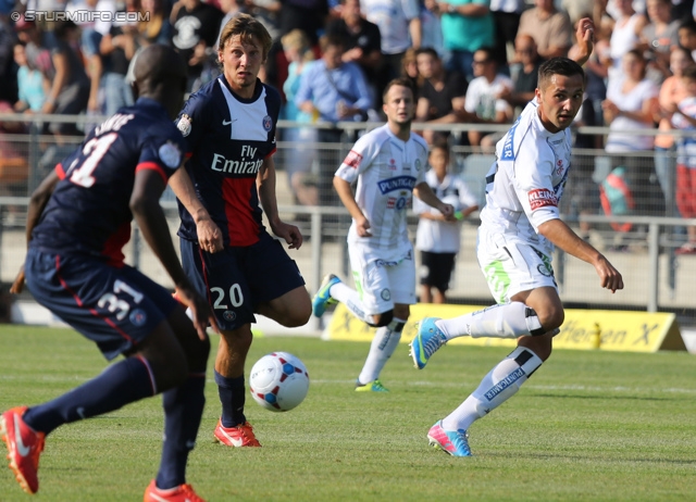 Sturm Graz - Paris SG
Testspiel,  SK Sturm Graz - Paris Saint Germain, Stadion Liebenau Graz, 09.07.2013. 

Foto zeigt Antoine Conte (Paris SG) und Anel Hadzic (Sturm)
