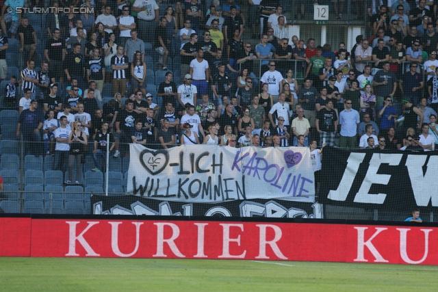 Sturm Graz - Paris SG
Testspiel,  SK Sturm Graz - Paris Saint Germain, Stadion Liebenau Graz, 09.07.2013. 

Foto zeigt Fans von Sturm mit einem Spruchband
