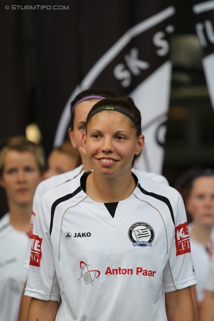 Sturm Graz - Paris SG
Testspiel,  SK Sturm Graz - Paris Saint Germain, Stadion Liebenau Graz, 09.07.2013. 

Foto zeigt Urska Zganec (Sturm Damen)
