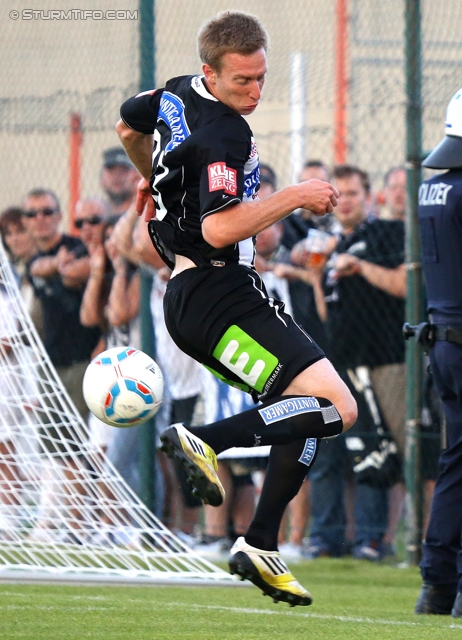 Team Wiener Linien - Sturm Graz
OEFB Cup, 1. Runde, SC Team Wiener Linien -  SK Sturm Graz, Raxplatz Wien, 13.07.2013. 

Foto zeigt Robert Beric (Sturm)
