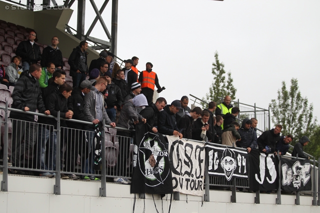 Breidablik - Sturm Graz
UEFA Europa League Qualifikation 2. Runde, FC Breidablik Kopavagur - SK Sturm Graz, Stadion Kopavogsvollur, 18.07.2013. 

Foto zeigt Fans von Sturm
