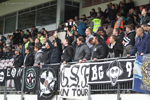 Breidablik - Sturm Graz
UEFA Europa League Qualifikation 2. Runde, FC Breidablik Kopavagur - SK Sturm Graz, Stadion Kopavogsvollur, 18.07.2013. 

Foto zeigt Fans von Sturm
