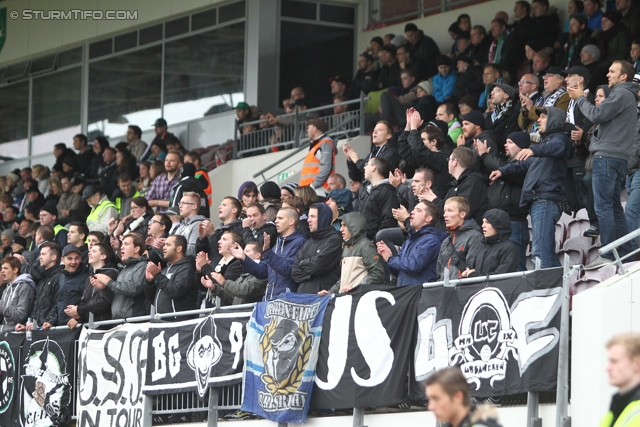 Breidablik - Sturm Graz
UEFA Europa League Qualifikation 2. Runde, FC Breidablik Kopavagur - SK Sturm Graz, Stadion Kopavogsvollur, 18.07.2013. 

Foto zeigt Fans von Sturm
