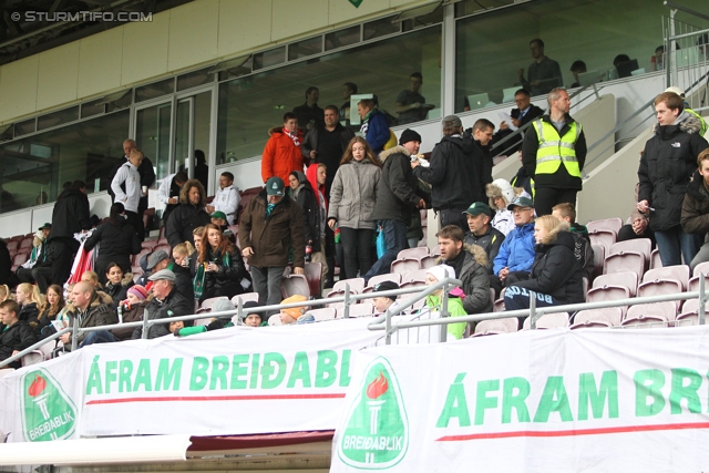 Breidablik - Sturm Graz
UEFA Europa League Qualifikation 2. Runde, FC Breidablik Kopavagur - SK Sturm Graz, Stadion Kopavogsvollur, 18.07.2013. 

Foto zeigt Fans von Breidablik
