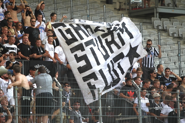 Wacker Innsbruck - Sturm Graz
Oesterreichische Fussball Bundesliga, 1. Runde, FC Wacker Innsbruck - SK Sturm Graz, Tivoli Neu Innsbruck, 21.07.2013. 

Foto zeigt Fans von Sturm
