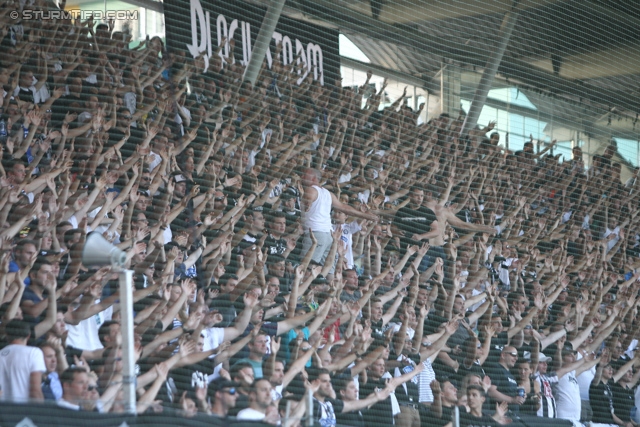 Sturm Graz - Breidablik
UEFA Europa League Qualifikation 2. Runde, SK Sturm Graz -  FC Breidablik Kopavagur, Stadion Liebenau Graz, 25.07.2013. 

Foto zeigt Fans von Sturm
