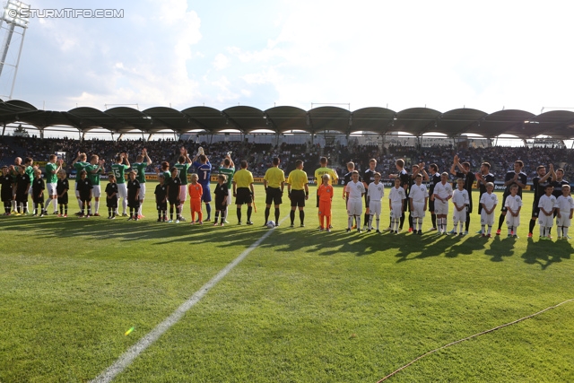 Sturm Graz - Breidablik
UEFA Europa League Qualifikation 2. Runde, SK Sturm Graz -  FC Breidablik Kopavagur, Stadion Liebenau Graz, 25.07.2013. 

Foto zeigt die Mannschaft von Breidablik, das Schiedsrichterteam und die Mannschaft von Sturm
