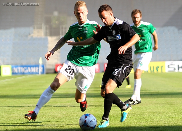 Sturm Graz - Breidablik
UEFA Europa League Qualifikation 2. Runde, SK Sturm Graz -  FC Breidablik Kopavagur, Stadion Liebenau Graz, 25.07.2013. 

Foto zeigt Nichlas Rohde (Breidablik) und Christian Klem (Sturm)
