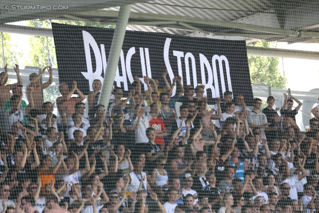 Sturm Graz - Groedig
Oesterreichische Fussball Bundesliga, 2. Runde, SK Sturm Graz - SV Groedig, Stadion Liebenau Graz, 28.07.2013. 

Foto zeigt Fans von Sturm
