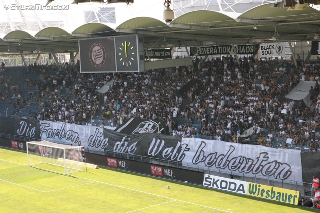 Sturm Graz - Groedig
Oesterreichische Fussball Bundesliga, 2. Runde, SK Sturm Graz - SV Groedig, Stadion Liebenau Graz, 28.07.2013. 

Foto zeigt Fans von Sturm mit einem Spruchband
