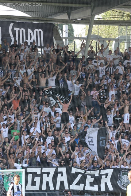 Sturm Graz - Groedig
Oesterreichische Fussball Bundesliga, 2. Runde, SK Sturm Graz - SV Groedig, Stadion Liebenau Graz, 28.07.2013. 

Foto zeigt Fans von Sturm
