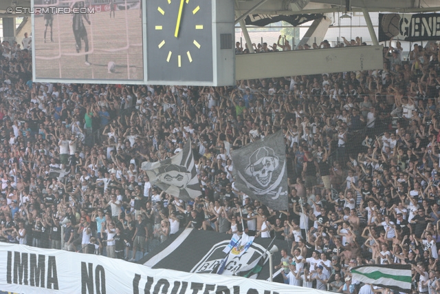 Sturm Graz - Rapid Wien
Oesterreichische Fussball Bundesliga, 3. Runde, SK Sturm Graz - SK Rapid Wien, Stadion Liebenau Graz, 04.08.2013. 

Foto zeigt Fans von Sturm
