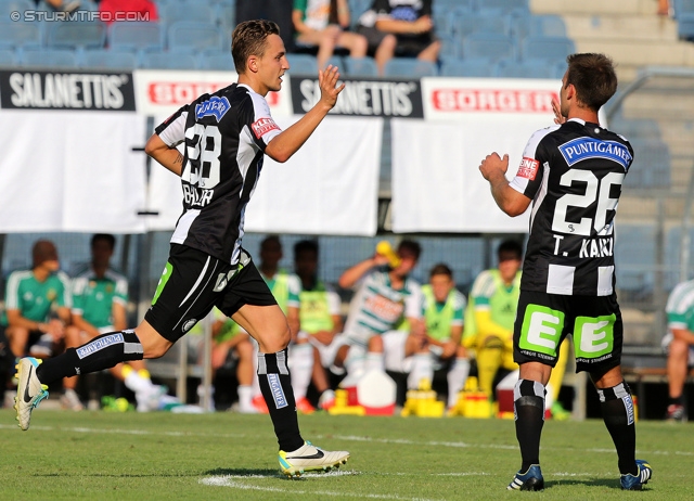 Sturm Graz - Rapid Wien
Oesterreichische Fussball Bundesliga, 3. Runde, SK Sturm Graz - SK Rapid Wien, Stadion Liebenau Graz, 04.08.2013. 

Foto zeigt Daniel Beichler (Sturm) und Tobias Kainz (Sturm)
Schlüsselwörter: torjubel