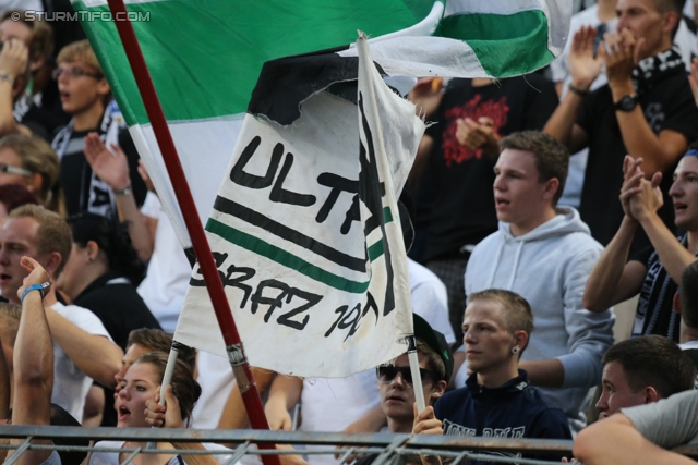 Admira Wacker - Sturm Graz
Oesterreichische Fussball Bundesliga, 4. Runde, FC Admira Wacker Moedling - SK Sturm Graz, Stadion Suedstadt Maria Enzersdorf, 10.08.2013. 

Foto zeigt Fans von Sturm
