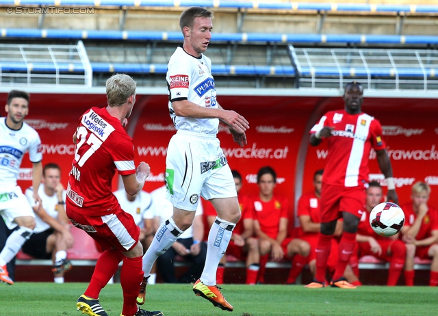 Admira Wacker - Sturm Graz
Oesterreichische Fussball Bundesliga, 4. Runde, FC Admira Wacker Moedling - SK Sturm Graz, Stadion Suedstadt Maria Enzersdorf, 10.08.2013. 

Foto zeigt Thomas Ebner (Admira) und Robert Beric (Sturm)
