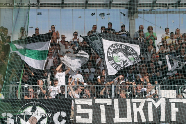 Ried - Sturm Graz
Oesterreichische Fussball Bundesliga, 6. Runde, SV Ried - SK Sturm Graz, Arena Ried, 24.08.2013. 

Foto zeigt Fans von Sturm
