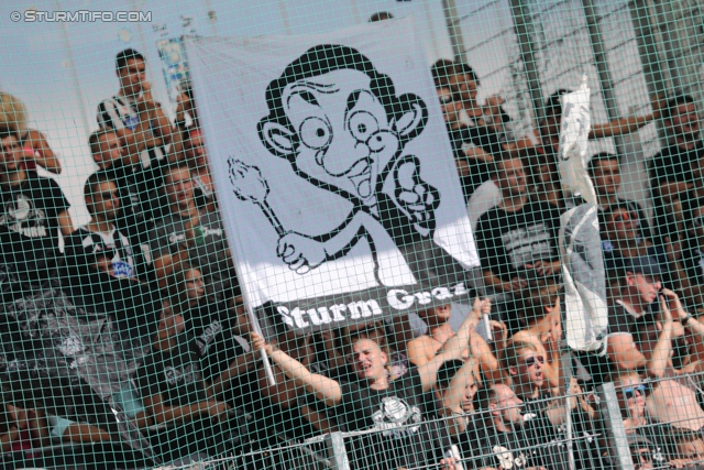 Ried - Sturm Graz
Oesterreichische Fussball Bundesliga, 6. Runde, SV Ried - SK Sturm Graz, Arena Ried, 24.08.2013. 

Foto zeigt Fans von Sturm
