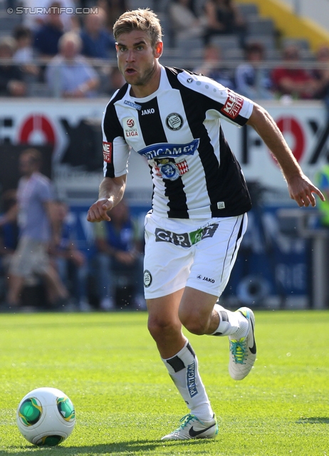 Ried - Sturm Graz
Oesterreichische Fussball Bundesliga, 6. Runde, SV Ried - SK Sturm Graz, Arena Ried, 24.08.2013. 

Foto zeigt Manuel Weber (Sturm)
