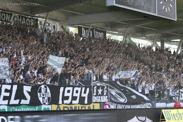 Sturm Graz - Wolfsberg
Oesterreichische Fussball Bundesliga, 7. Runde, SK Sturm Graz - Wolfsberger AC, Stadion Liebenau Graz, 31.08.2013. 

Foto zeigt Fans von Sturm
