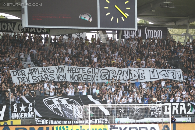 Sturm Graz - Wolfsberg
Oesterreichische Fussball Bundesliga, 7. Runde, SK Sturm Graz - Wolfsberger AC, Stadion Liebenau Graz, 31.08.2013. 

Foto zeigt Fans von Sturm mit einem Spruchband
