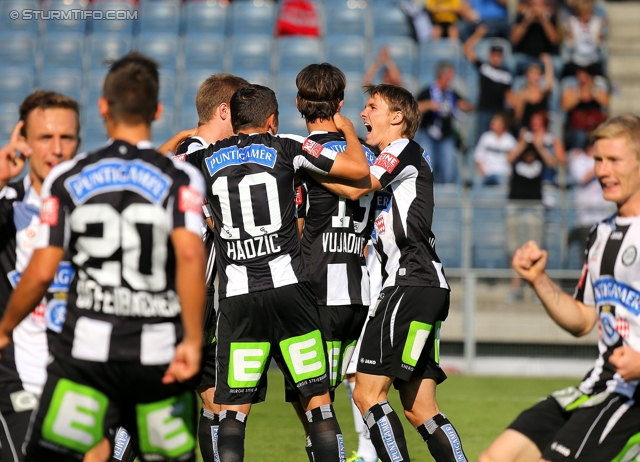 Sturm Graz - Wolfsberg
Oesterreichische Fussball Bundesliga, 7. Runde, SK Sturm Graz - Wolfsberger AC, Stadion Liebenau Graz, 31.08.2013. 

Foto zeigt Christian Klem (Sturm), Anel Hadzic (Sturm), Nikola Vujadinovic (Sturm), Andreas Hoelzl (Sturm) und Florian Kainz (Sturm)
Schlüsselwörter: torjubel