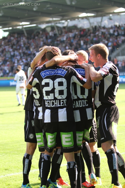 Sturm Graz - Wolfsberg
Oesterreichische Fussball Bundesliga, 7. Runde, SK Sturm Graz - Wolfsberger AC, Stadion Liebenau Graz, 31.08.2013. 

Foto zeigt Daniel Beichler (Sturm), Anel Hadzic (Sturm) und Robert Beric (Sturm)
Schlüsselwörter: torjubel