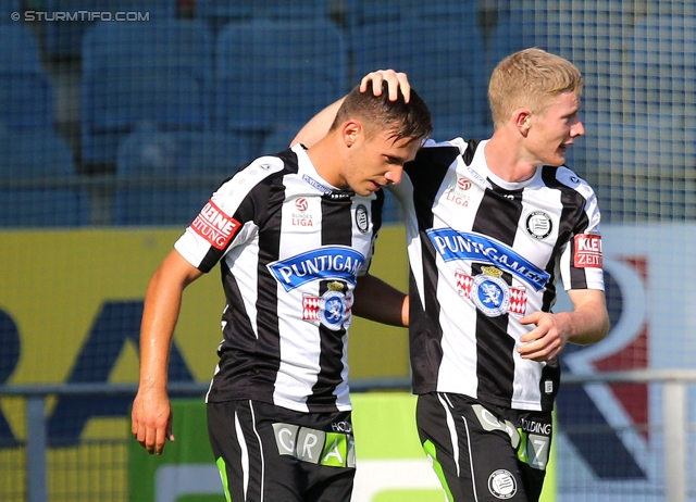 Sturm Graz - Wolfsberg
Oesterreichische Fussball Bundesliga, 7. Runde, SK Sturm Graz - Wolfsberger AC, Stadion Liebenau Graz, 31.08.2013. 

Foto zeigt Daniel Offenbacher (Sturm) und Florian Kainz (Sturm)
