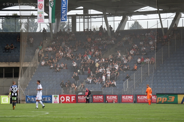 Sturm Graz - Wolfsberg
Oesterreichische Fussball Bundesliga, 7. Runde, SK Sturm Graz - Wolfsberger AC, Stadion Liebenau Graz, 31.08.2013. 

Foto zeigt Fans von Wolfsberg
