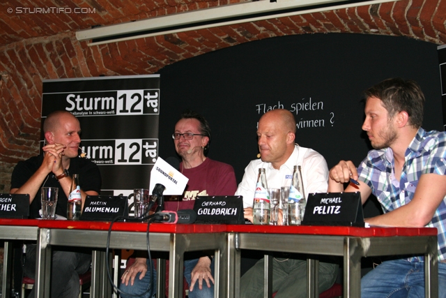 12er-Stammtisch
Sturm12.at 12er-Stammtisch, Cafe Scherbe Graz, 04.09.2013.

Foto zeigt Juergen Pucher (Sturm12.at),  Martin Blumenau (FM4), Gerhard Goldbrich (General Manager Sturm) und Michael Pelitz (Sturm12.at)
