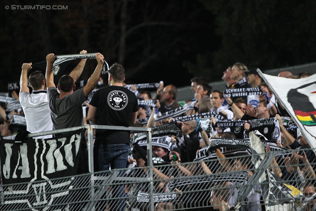 Wiener Neustadt - Sturm Graz
Oesterreichische Fussball Bundesliga, 8. Runde, SC Wiener Neustadt - SK Sturm Graz, Stadion Wiener Neustadt, 14.09.2013. 

Foto zeigt Fans von Sturm
