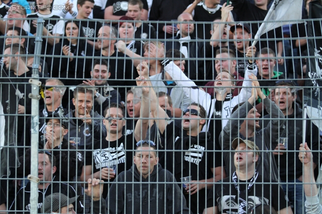 Wiener Neustadt - Sturm Graz
Oesterreichische Fussball Bundesliga, 8. Runde, SC Wiener Neustadt - SK Sturm Graz, Stadion Wiener Neustadt, 14.09.2013. 

Foto zeigt Fans von Sturm
