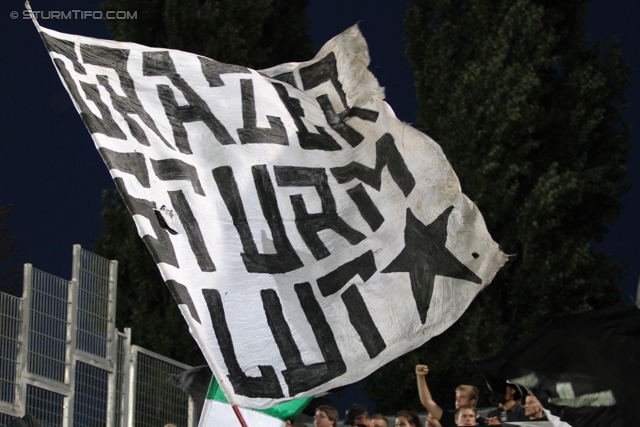 Wiener Neustadt - Sturm Graz
Oesterreichische Fussball Bundesliga, 8. Runde, SC Wiener Neustadt - SK Sturm Graz, Stadion Wiener Neustadt, 14.09.2013. 

Foto zeigt Fans von Sturm
