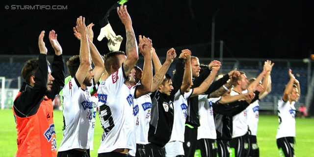 Wiener Neustadt - Sturm Graz
Oesterreichische Fussball Bundesliga, 8. Runde, SC Wiener Neustadt - SK Sturm Graz, Stadion Wiener Neustadt, 14.09.2013. 

Foto zeigt die Mannschaft von Sturm
Schlüsselwörter: jubel