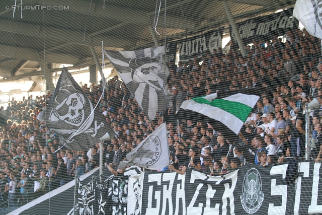 Sturm Graz - Austria Wien
Oesterreichische Fussball Bundesliga, 9. Runde, SK Sturm Graz - FK Austria Wien, Stadion Liebenau Graz, 21.09.2013. 

Foto zeigt Fans von Sturm
