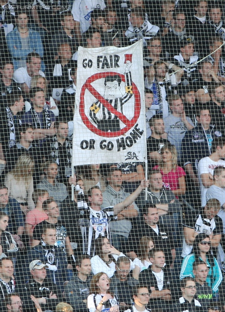 Sturm Graz - Austria Wien
Oesterreichische Fussball Bundesliga, 9. Runde, SK Sturm Graz - FK Austria Wien, Stadion Liebenau Graz, 21.09.2013. 

Foto zeigt Fans von Sturm
