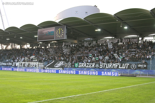 Sturm Graz - Wiener Neustadt
OEFB Cup, 2. Runde, SK Sturm Graz - SC Wiener Neustadt, Stadion Liebenau Graz, 25.09.2013. 

Foto zeigt Fans von Sturm
