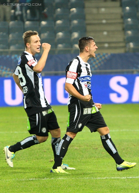 Sturm Graz - Wiener Neustadt
OEFB Cup, 2. Runde, SK Sturm Graz - SC Wiener Neustadt, Stadion Liebenau Graz, 25.09.2013. 

Foto zeigt Daniel Beichler (Sturm) und Daniel Offenbacher (Sturm)
